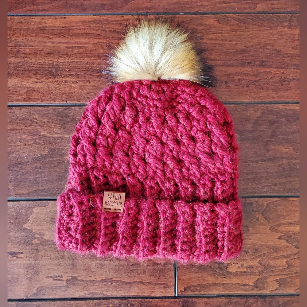 Sapien Handmade knit beanie with faux fur PomPom red